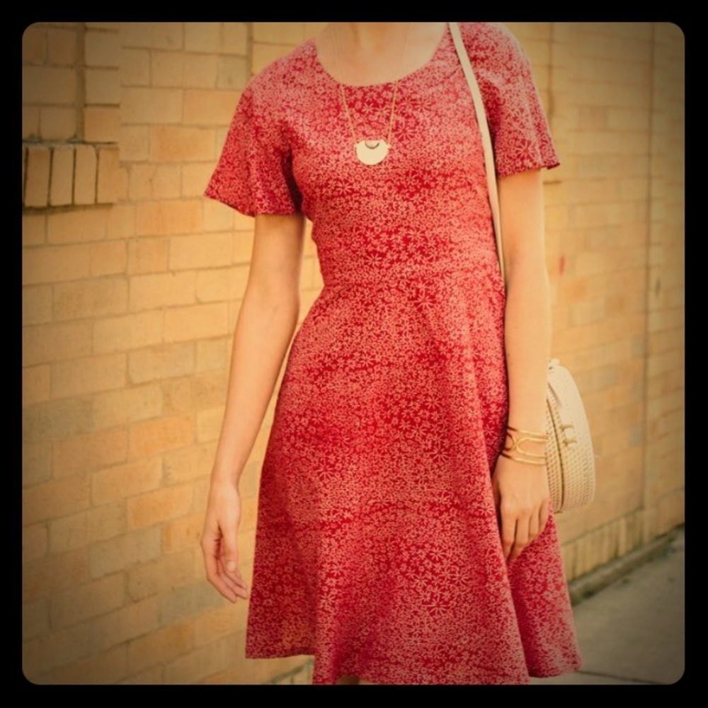 Mata Traders BNWT red daisy Selena dress sz M